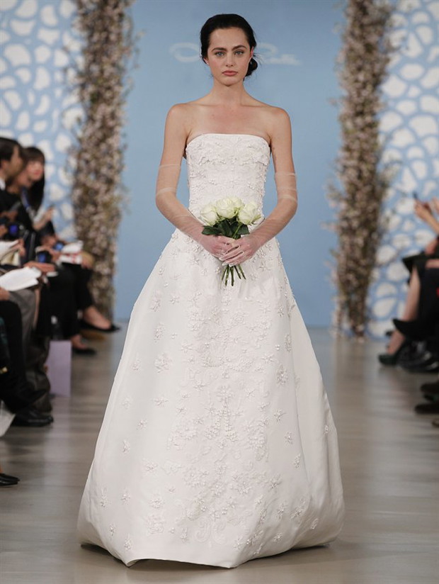 Suknie ślubne 2014: Oscar de la Renta