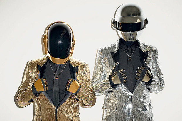 Daft Punk i Gisele Bündchen - trio idealne w sesji dla WSJ Magazine
