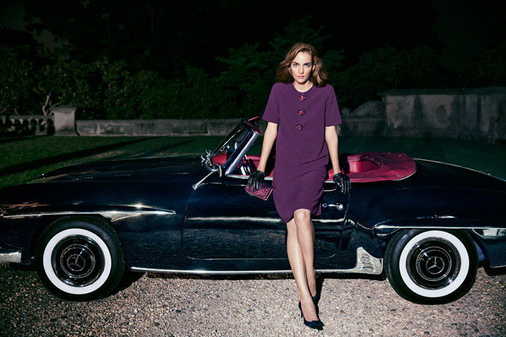 Zuzanna Bijoch w kampanii świątecznej Tory Burch