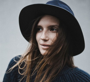 Street fashion: Zara Pictures #4