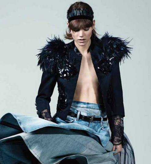 Freja Beha Erichsen w Louis Vuitton dla Interview