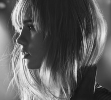 Suki Waterhouse ambasadorką zapachu Burberry Brit Rhythm