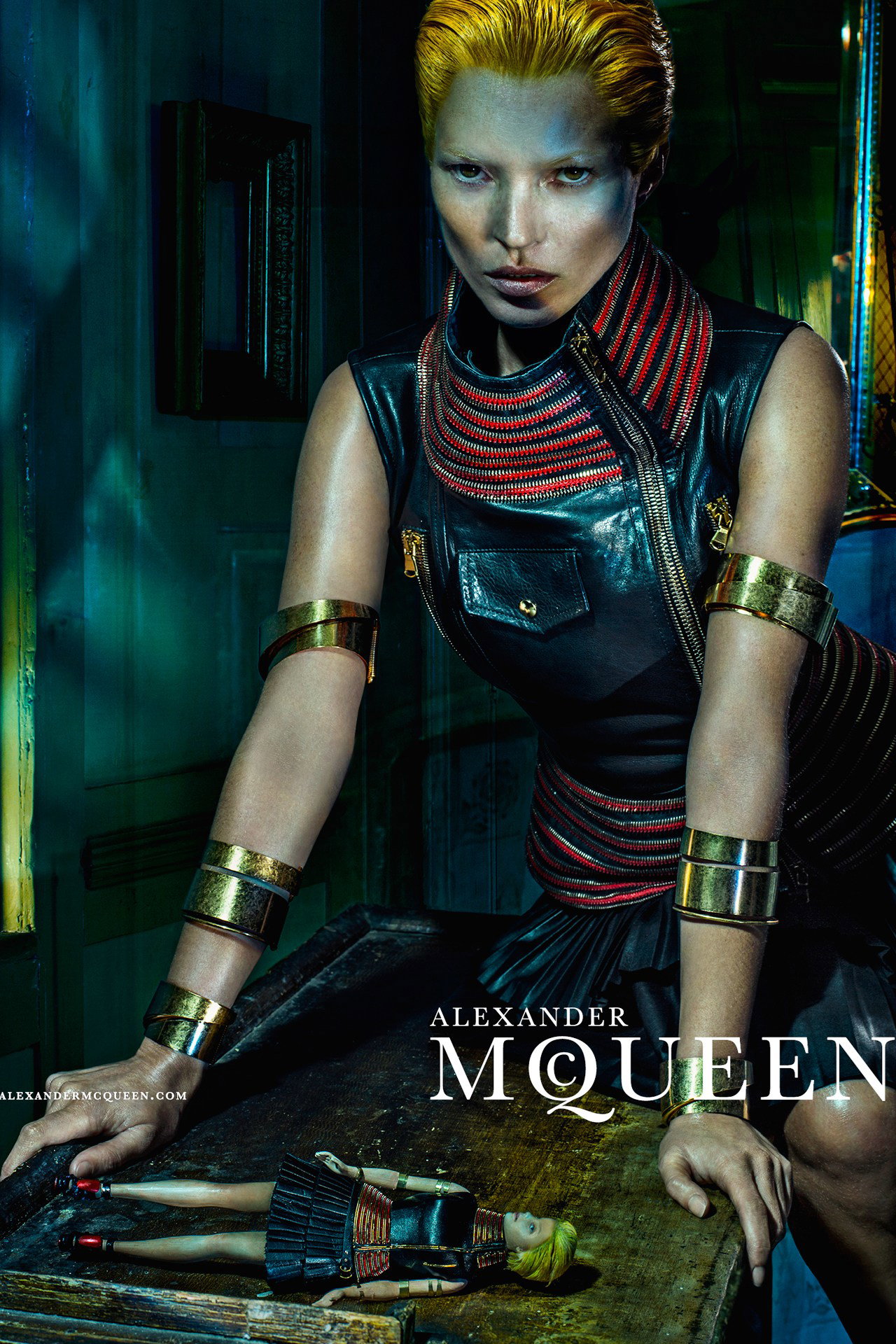 Kate Moss w kampanii Alexander McQueen