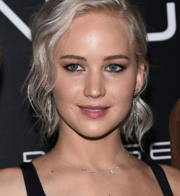 Fryzury gwiazd: Jennifer Lawrence