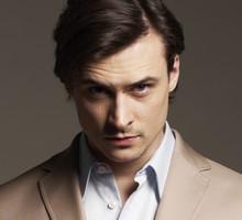 Mateusz Damięcki: jasny odcień Greya