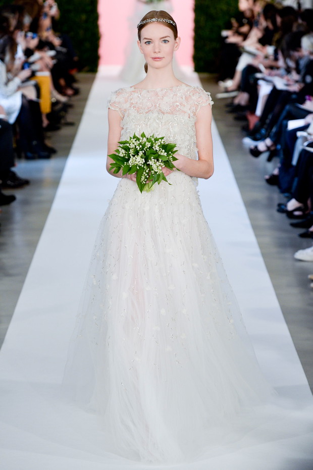 Suknie ślubne wiosna 2015: Oscar de la Renta
