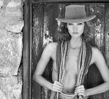 Karlie Kloss w kampanii Tamara Mellon