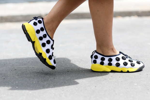 Street fashion: buty i akcesoria gości na pokazach haute couture FW14