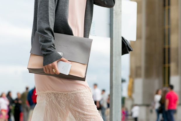 Street fashion: buty i akcesoria gości na pokazach haute couture FW14