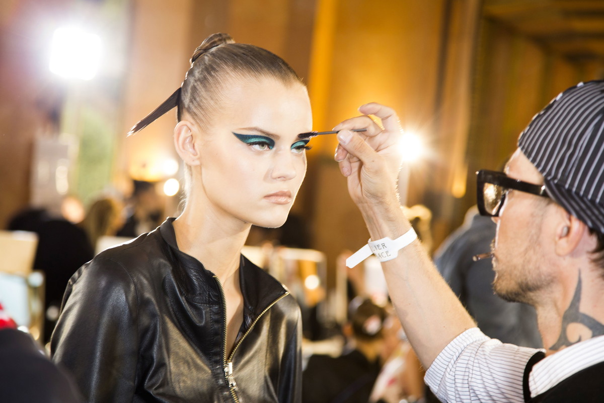 Za kulisami haute couture 2014