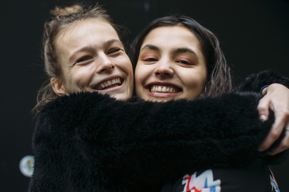 Street fashion: modelki off duty na London Fashion Week AW17