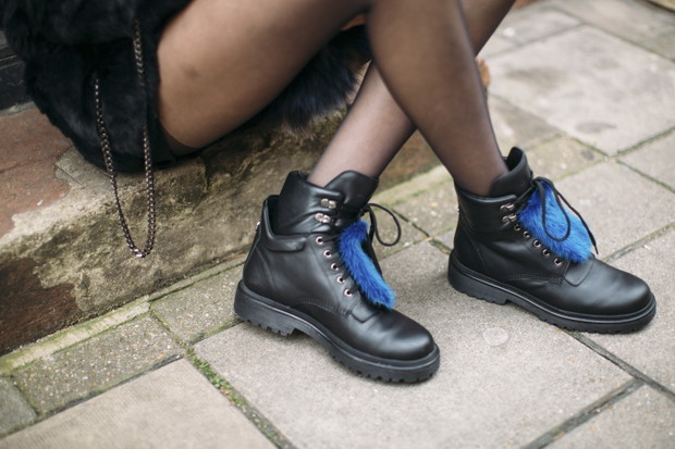 Street fashion: modelki off duty na London Fashion Week AW17