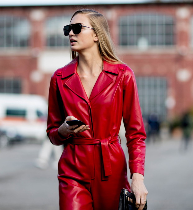 Street fashion: modelki off duty na Milan Fashion Week AW17