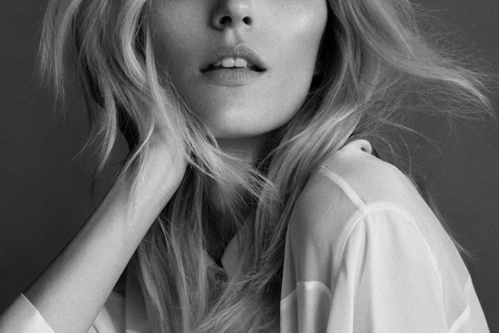 Anja Rubik w kampanii Massimo Dutti NYC Collection
