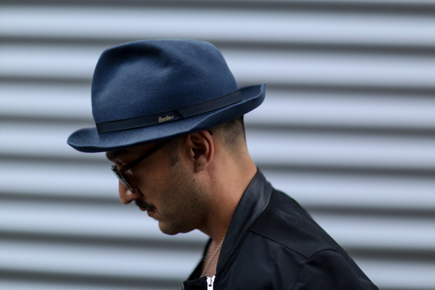 Street fashion: buty i akcesoria gości na pokazach FW SS15