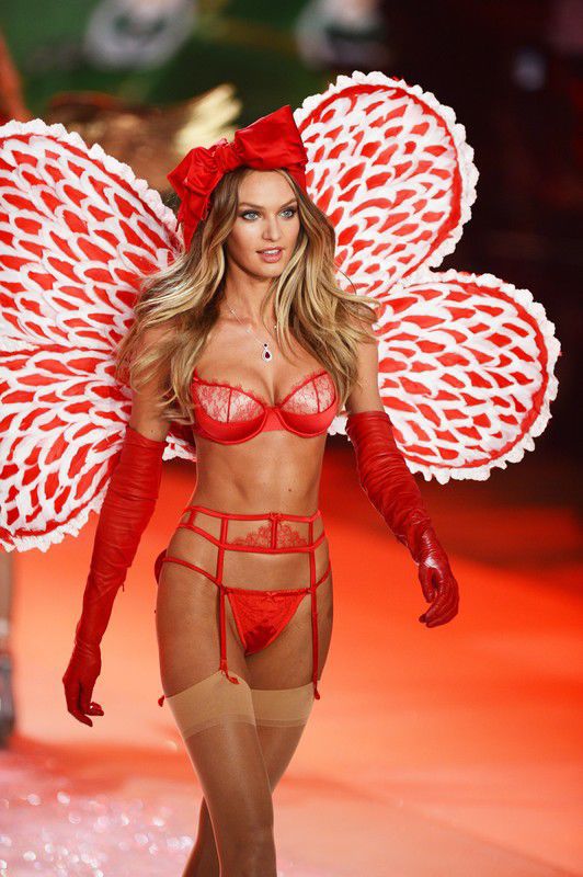 Candice Swanepoel kończy dziś 26 lat!