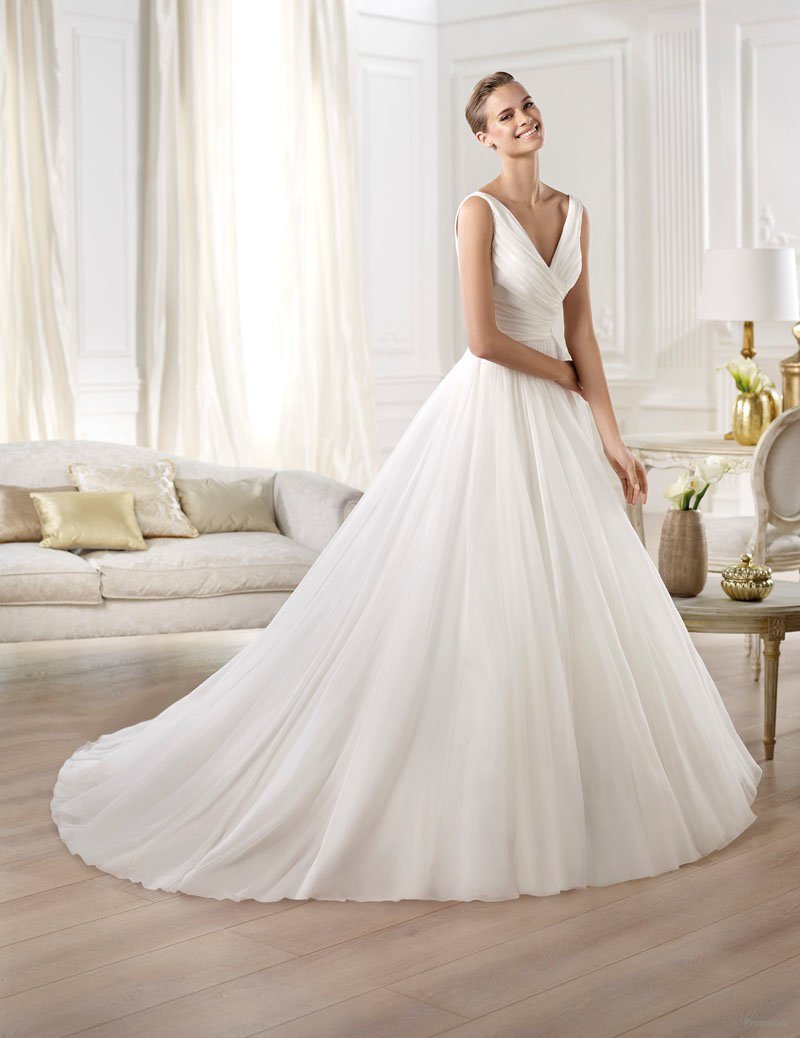 Suknie ślubne Atelier Pronovias 2015
