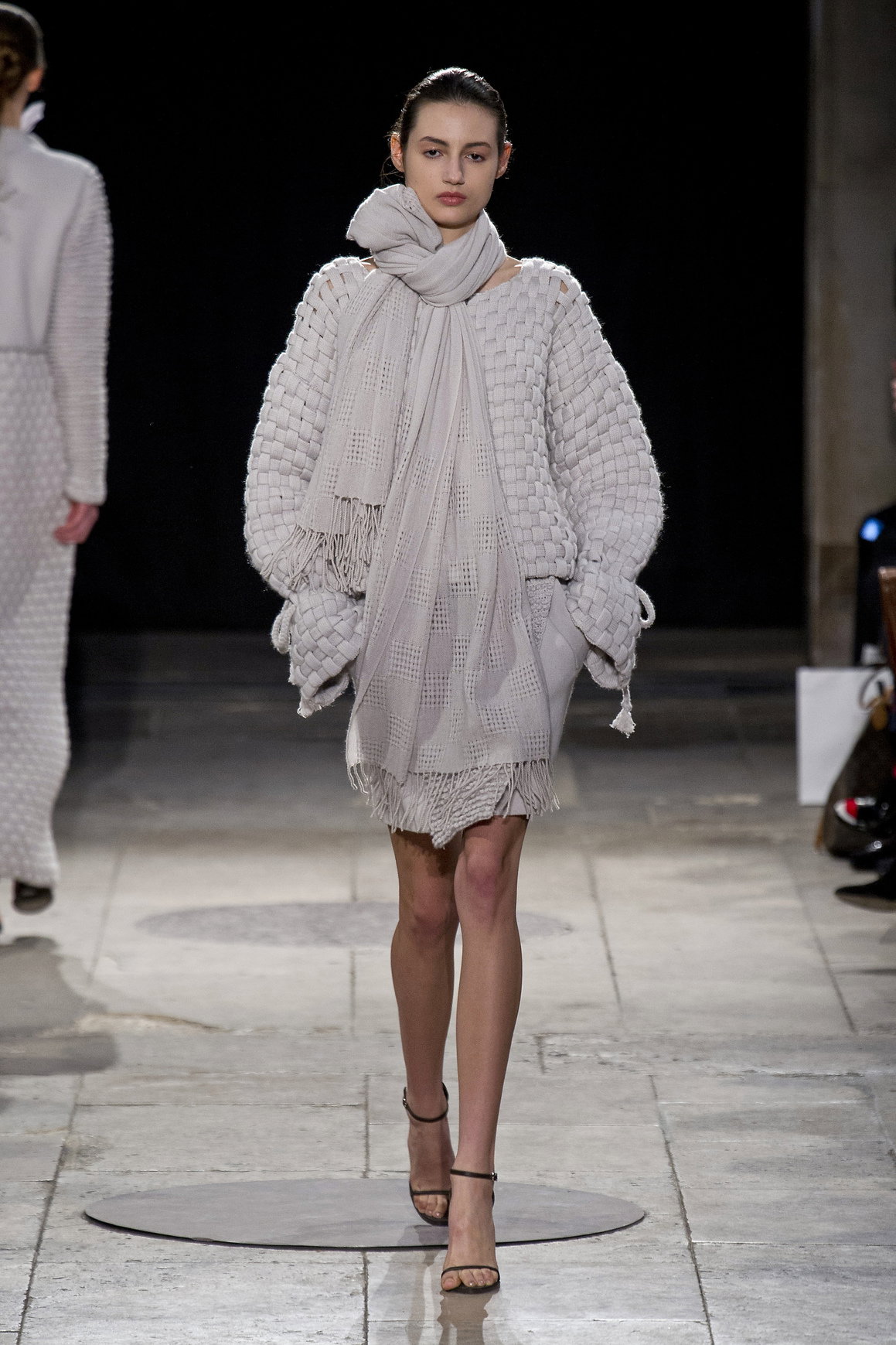 Szale oversize - trendy jesień-zima 2014/2015