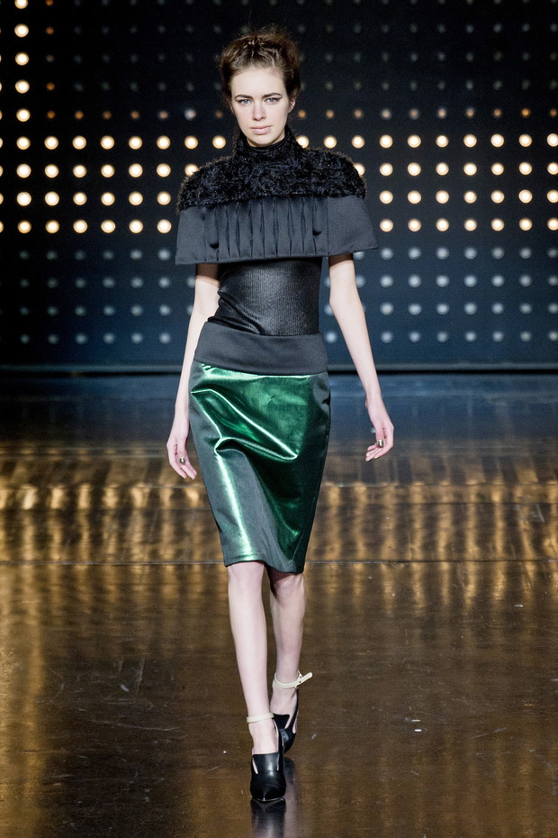 Metaliczne spódnice - trendy jesień-zima 2014/2015