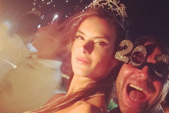 Jak gwiazdy i modelki świętowały Sylwestra: relacja Instagram