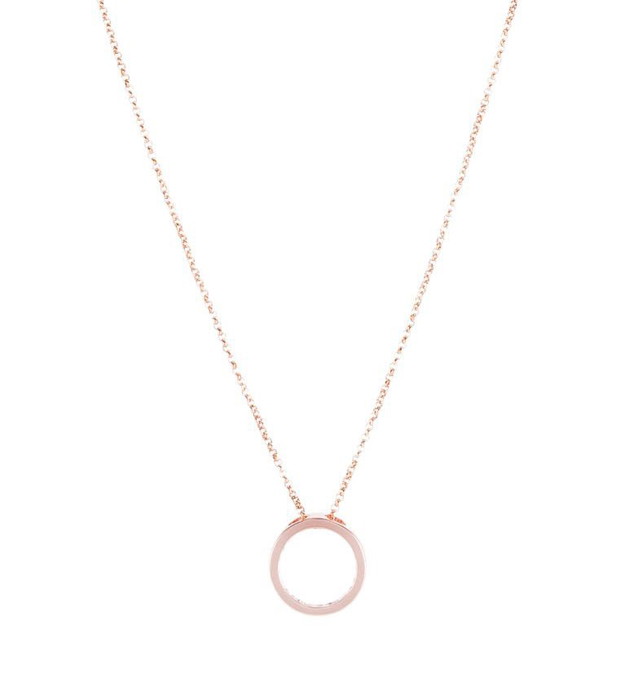 Minimalistyczna biżuteria