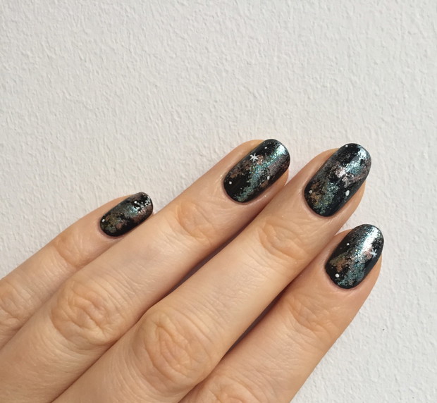 #ELLEzpazurem: Manicure galaxy na karnawał