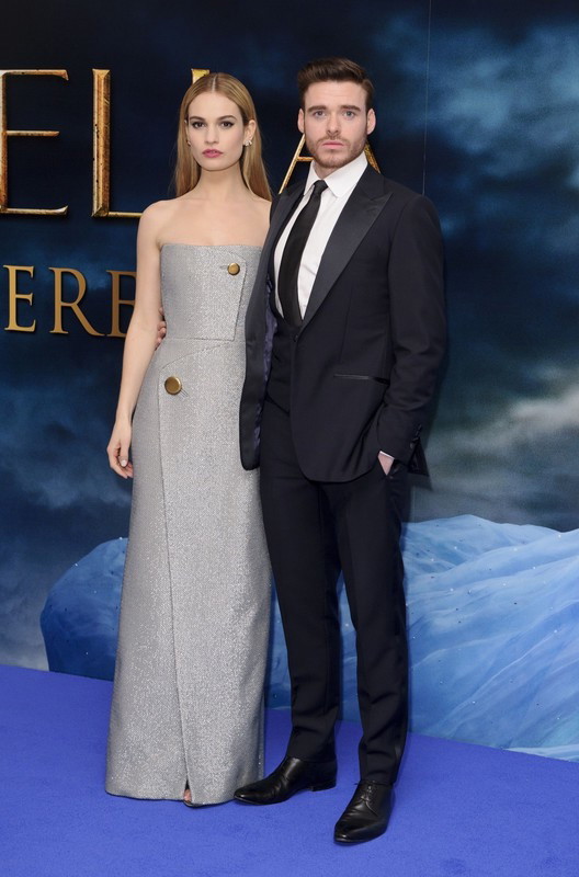 Lily James promuje film Kopciuszek