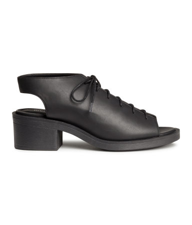 Modne buty z sieciówek na wiosnę 2015