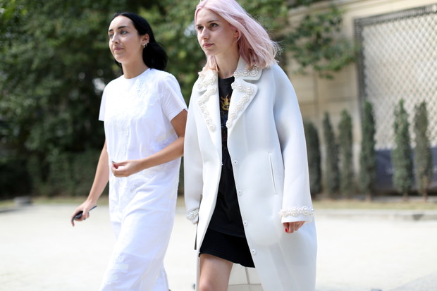 Street fashion wiosna-lato 2015: biel