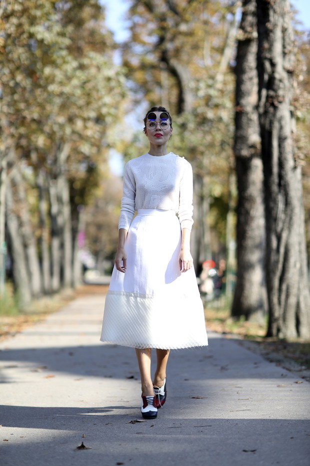 Street fashion wiosna-lato 2015: biel
