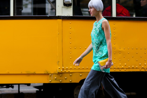 Street fashion wiosna-lato 2015: kolor żółty