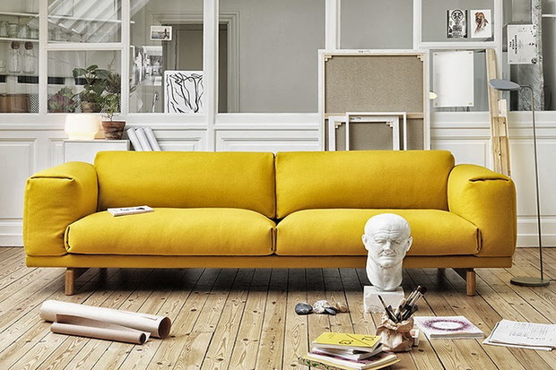 Żółta sofa - energia tkwi w kolorze