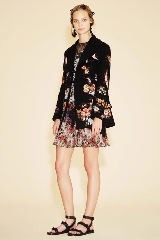 Valentino Resort 2016