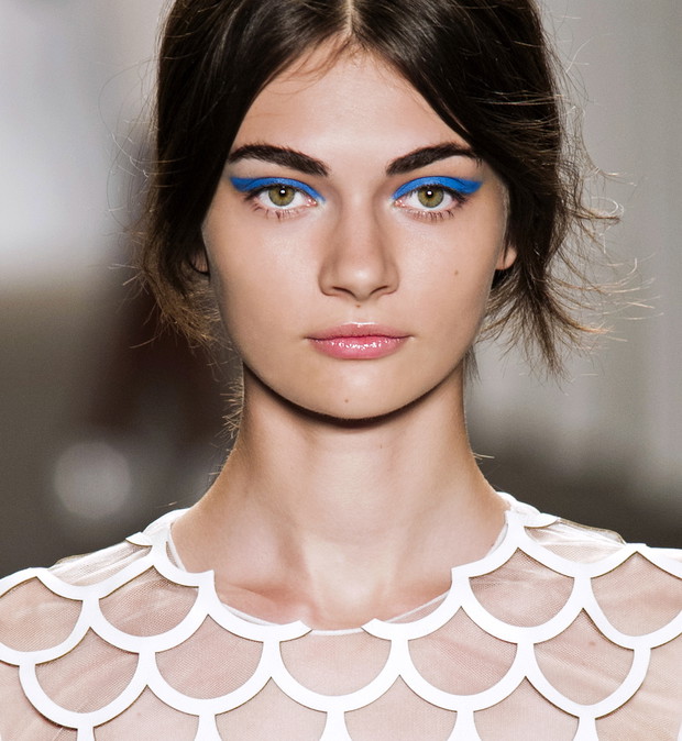 Kolorowe cienie do powiek - trendy lato 2015