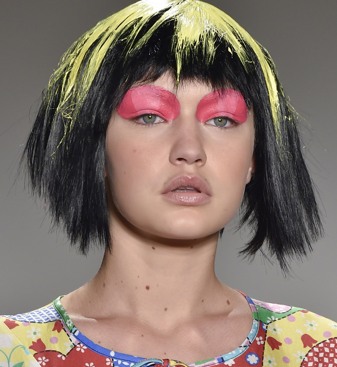 Look z wybiegu: Jeremy Scott jesień-zima 2015/2016