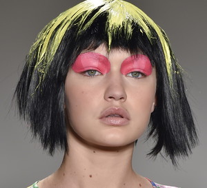 Look z wybiegu: Jeremy Scott jesień-zima 2015/2016