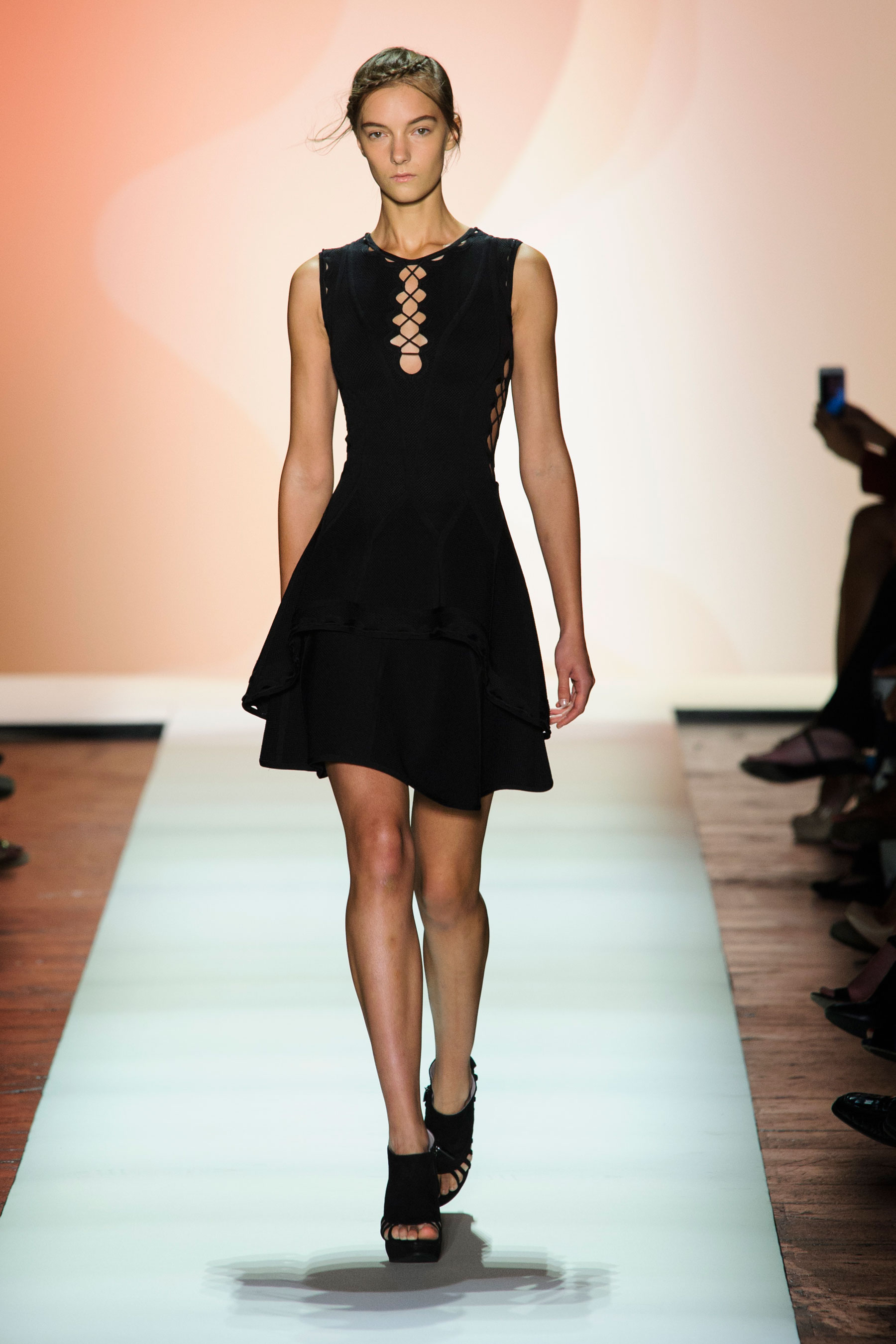 Hervé Léger by Max Azria wiosna-lato 2016