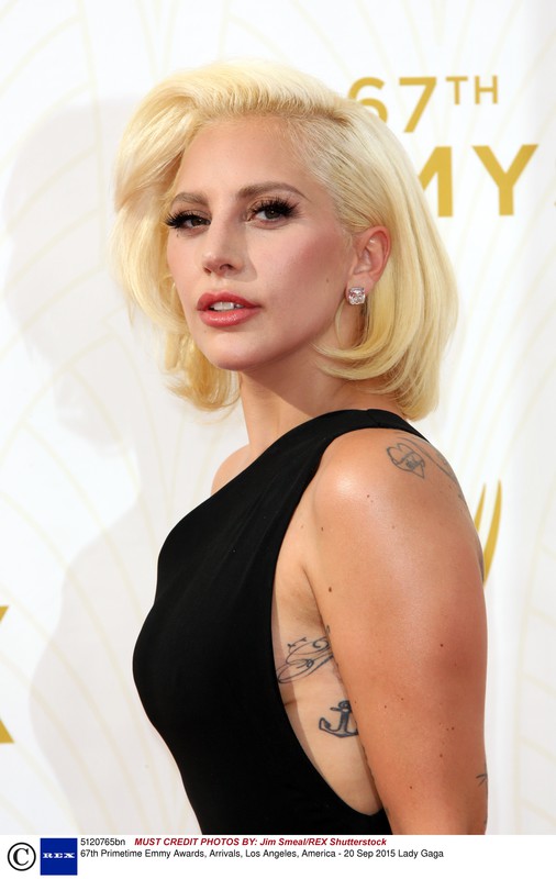 Emmy Awards 2015: fryzury i makijaż gwiazd