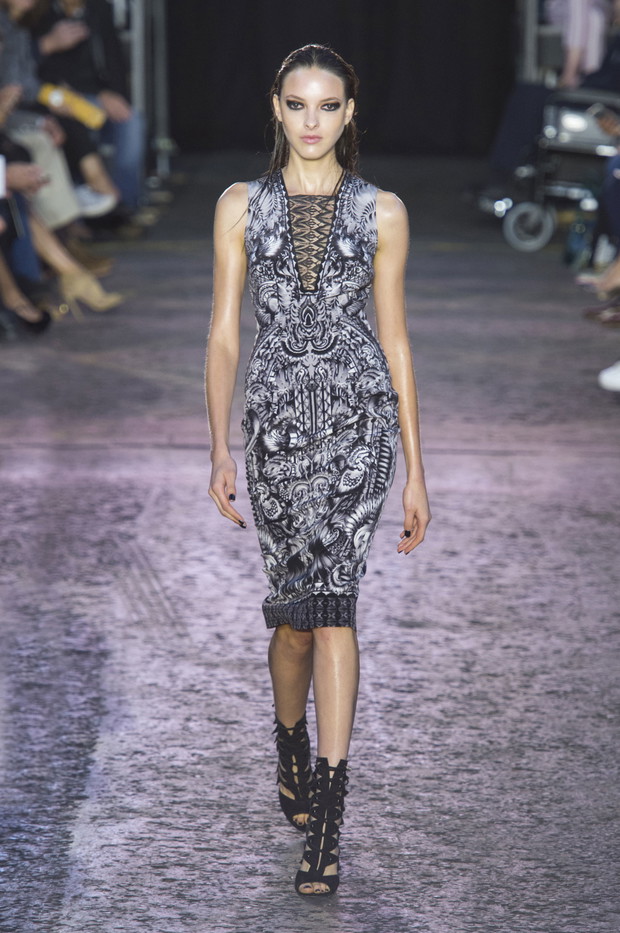 Julien Macdonald wiosna-lato 2016
