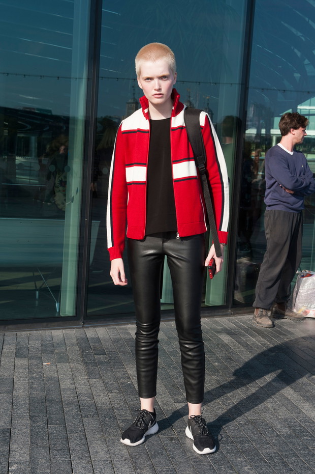 Street fashion: modelki off duty w Londynie