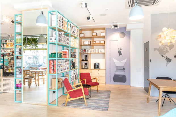 kawiarnia-coffeedesk-na-wilczej-w-warszawie5-3323053