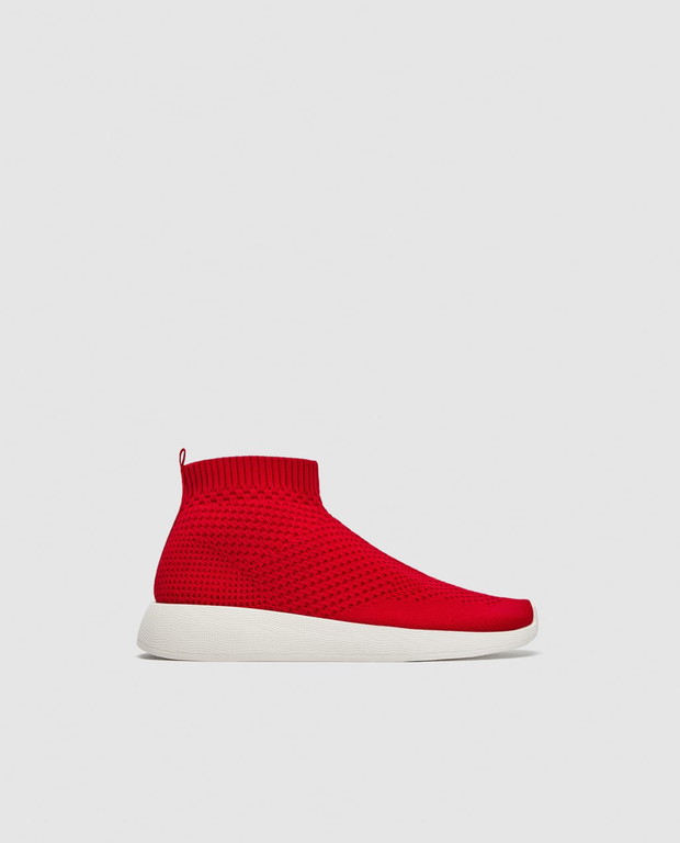 Czerwone sportowe buty Zara