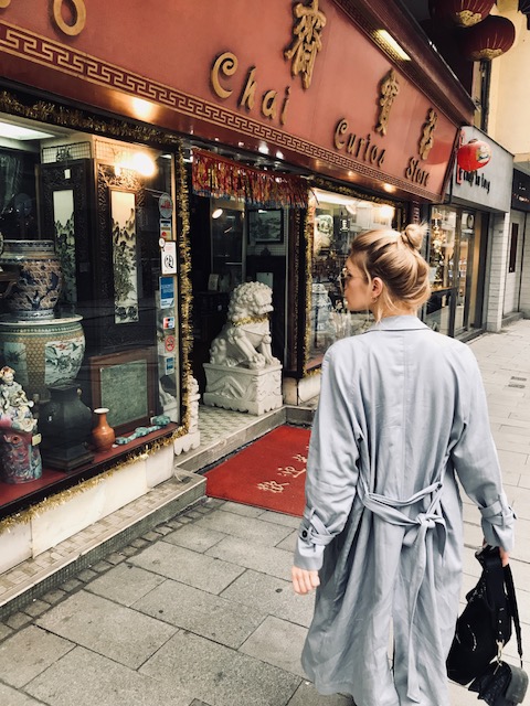 Hong Kong: porcelain shops