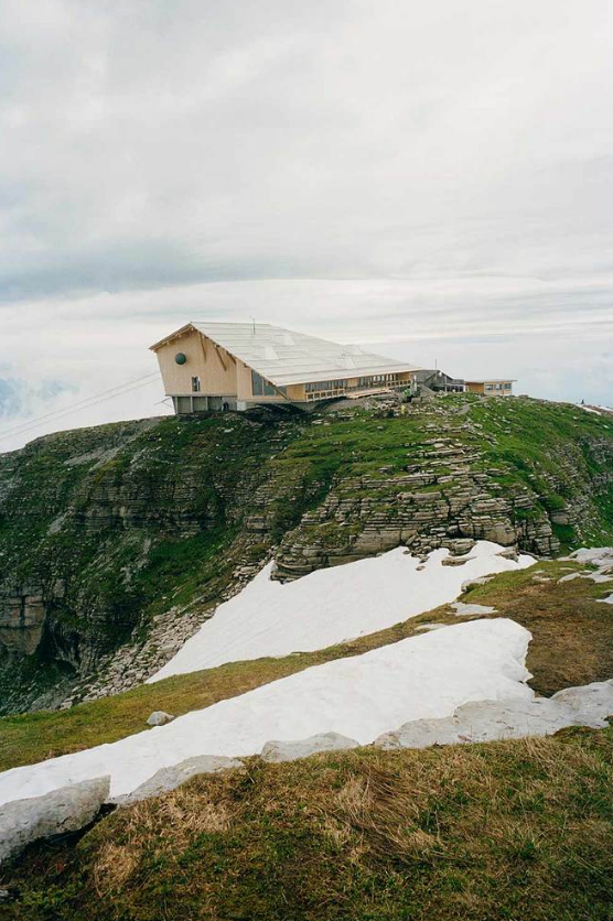 Restauracja na szczycie Alp
