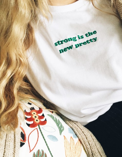 T-shirt momu
