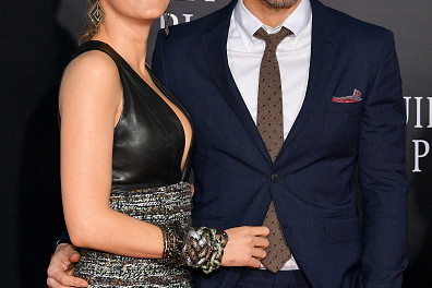 Blake Lively w sukience Chanel i Ryan Reynolds na premierze A Quiet Place w Nowym Jorku, 2