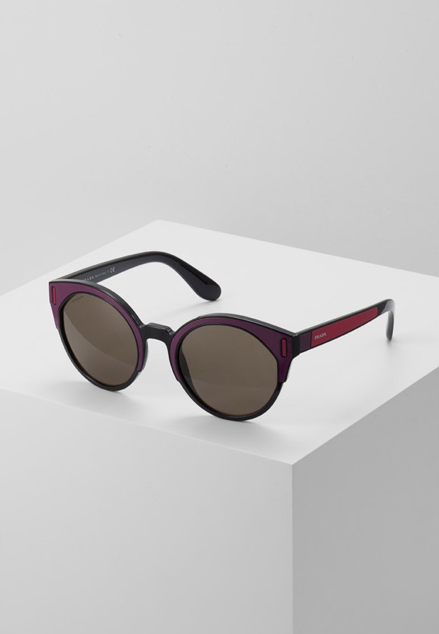 Okulary przeciwsłoneczne wiosna-lato 2018, Prada/Zalando, 899 zł