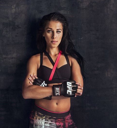 Kampania Reebok: Burn Your Black Leggings