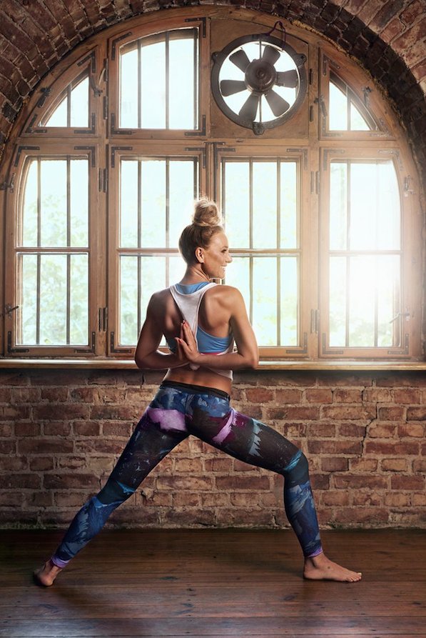 Kampania Reebok: Burn Your Black Leggings
