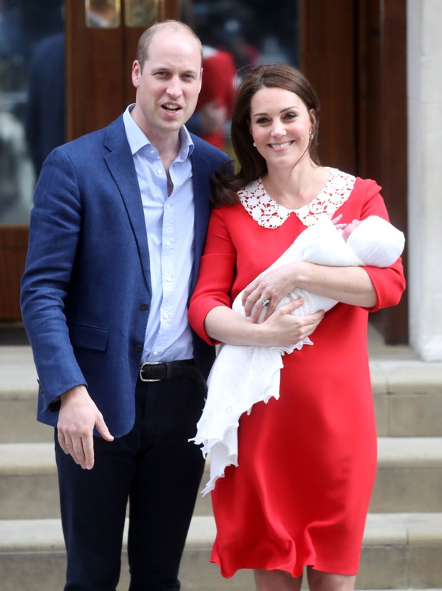 The Duke &amp; Duchess Of Cambridge Depart The Lindo Wing With Their New Son